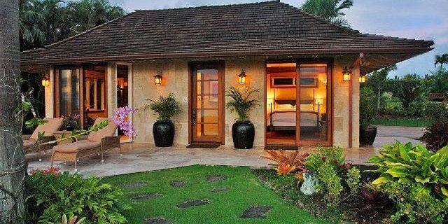 Resort style house for 2 people.